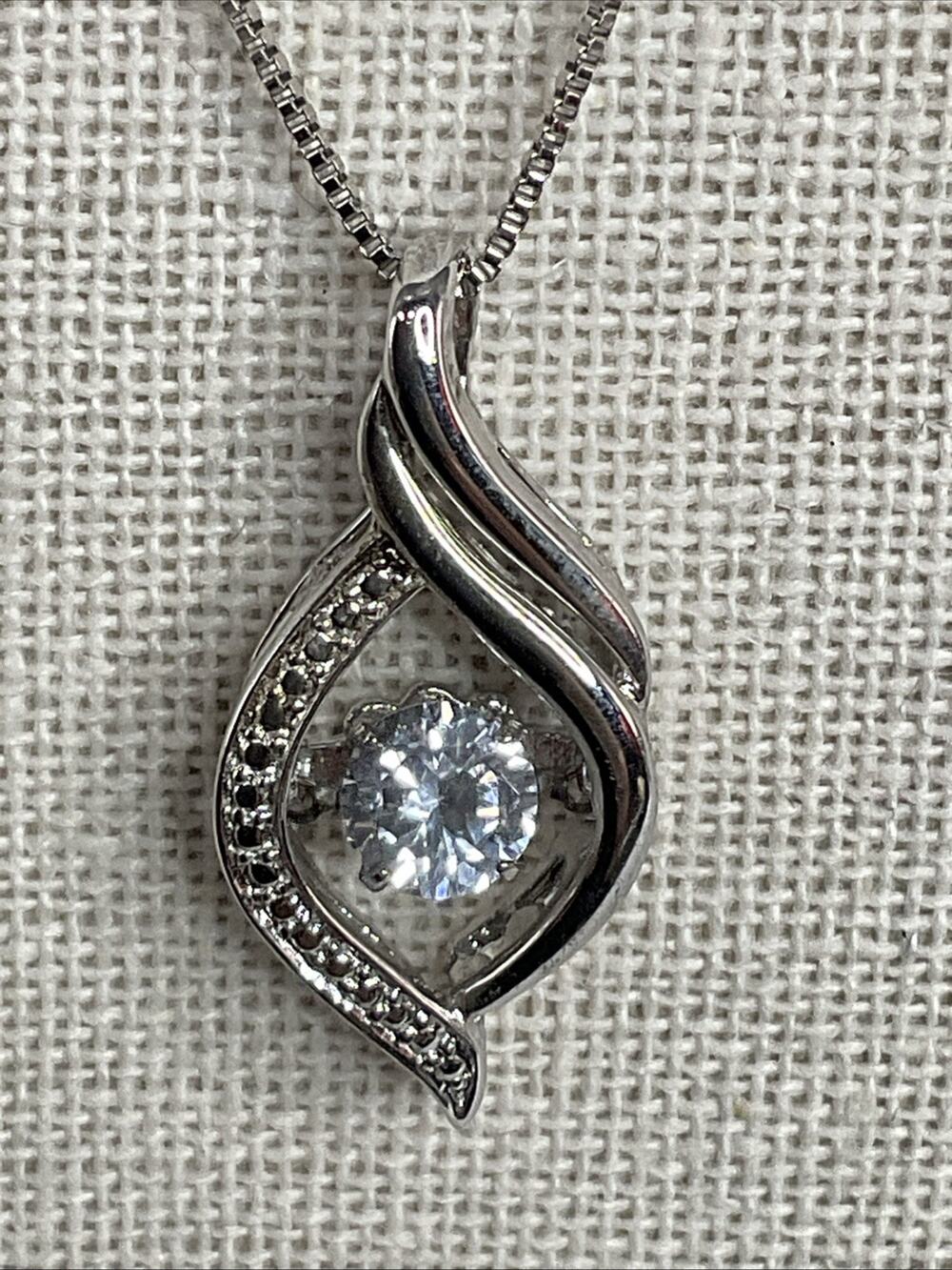 SWAROVSKI CRYSTAL STERLING SILVER MOTION TREMBLING PENDANT NECKLACE